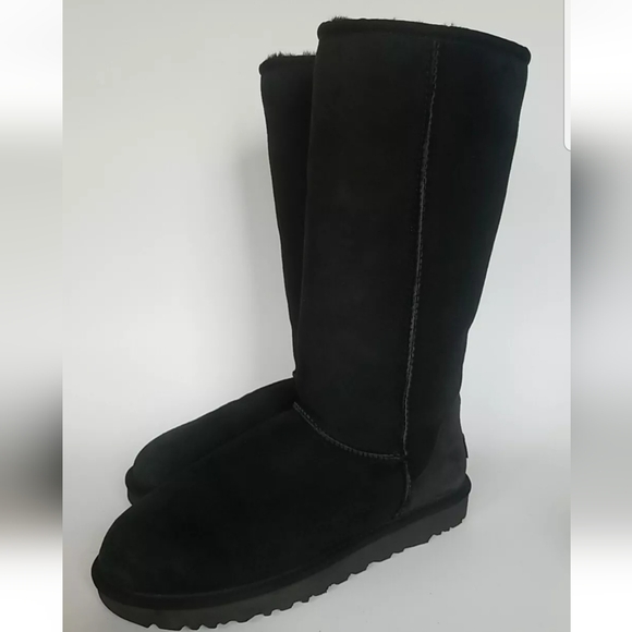 Ugg Womens Sz 12 Classic II Tall Shearling Suede Boots Black winter GORPCORE - Picture 3 of 8